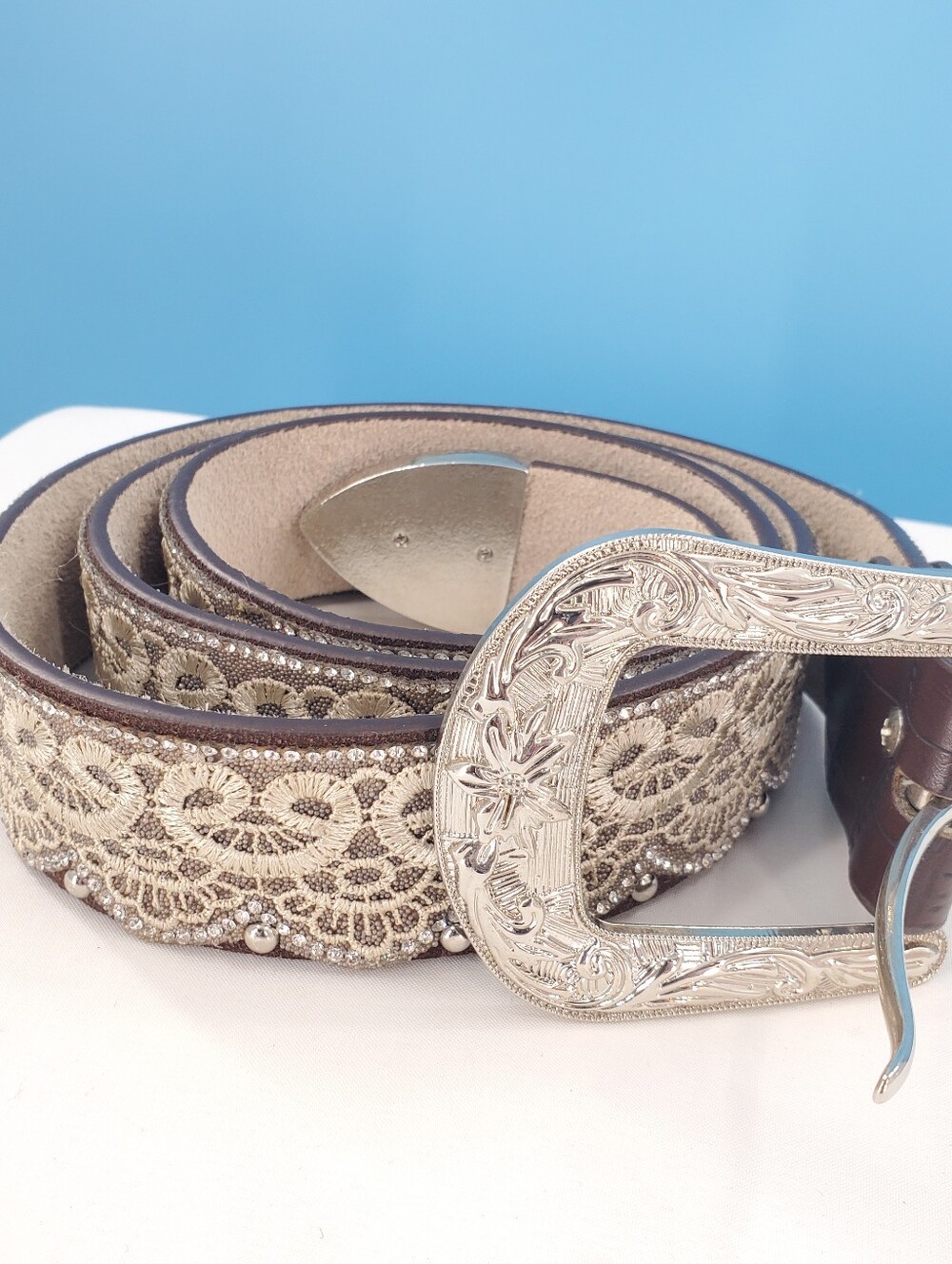 Western style leather belt with rhinestones